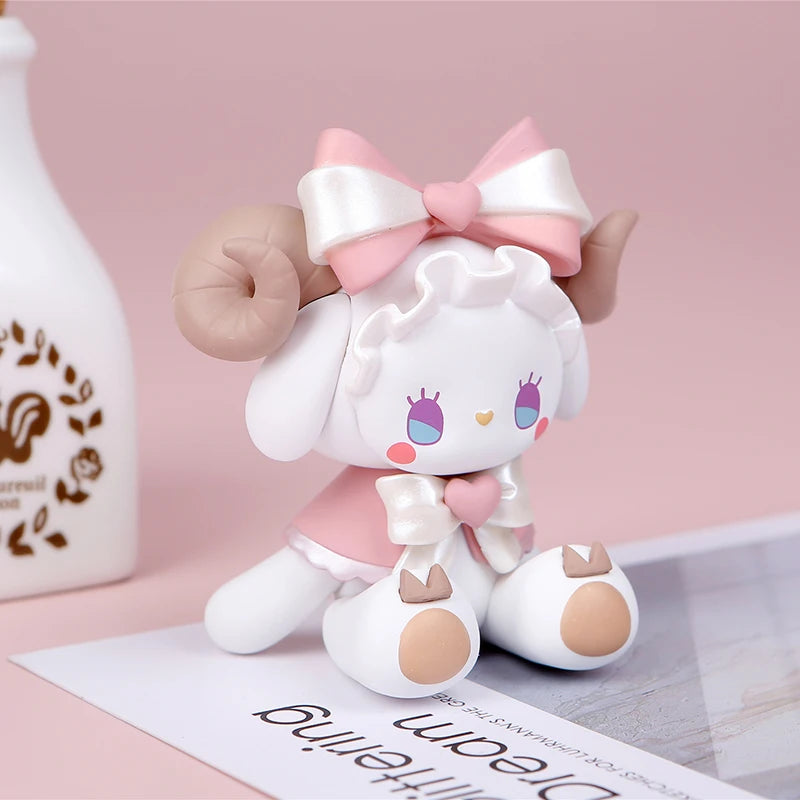 Figurines de la forêt secrète, Anime Emma, boîte aléatoire aveugle, jouets, figurine d'action Kawaii, modèle de bureau, boîte mystère, cadeau, Collection de poupées