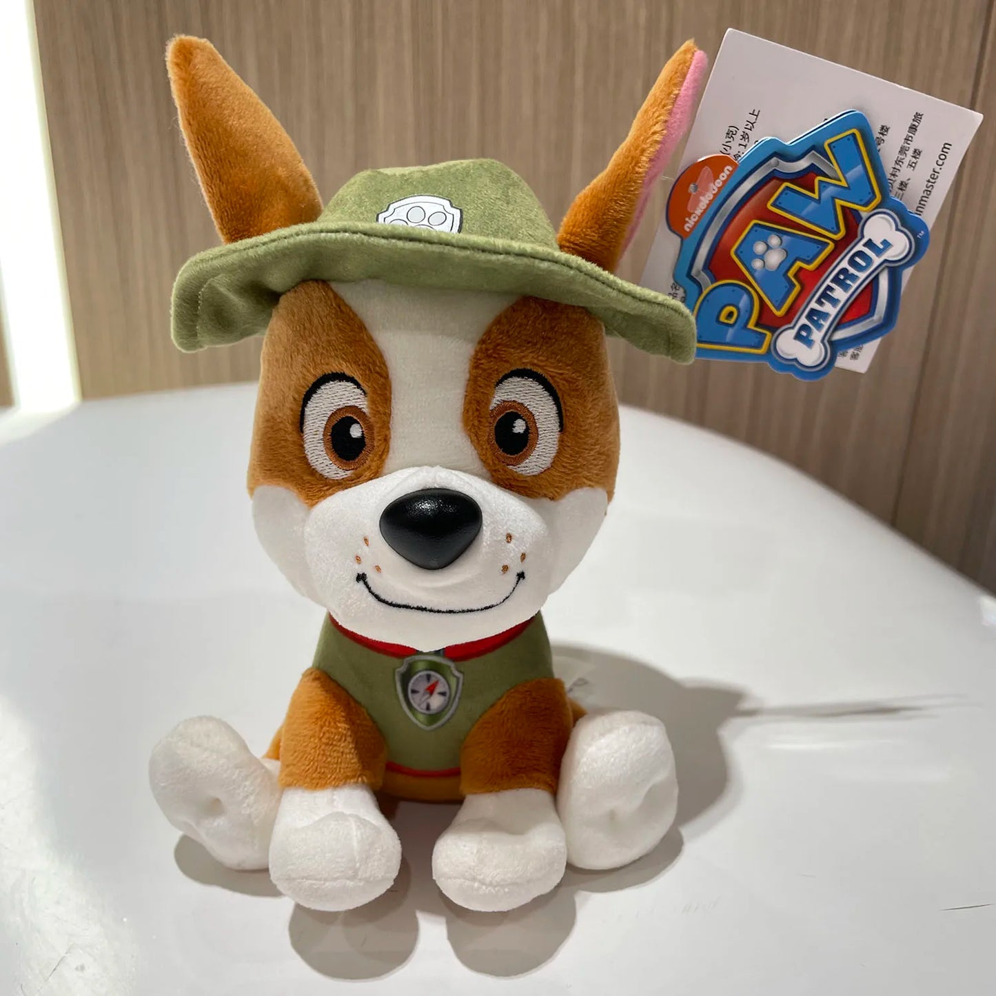 Original PAW Patrol Holiday Style Skye Chase Everest en écharpe et chapeau Jouet en peluche sous licence officielle pour les âges de 1 et plus de 6 pouces 15,2 cm