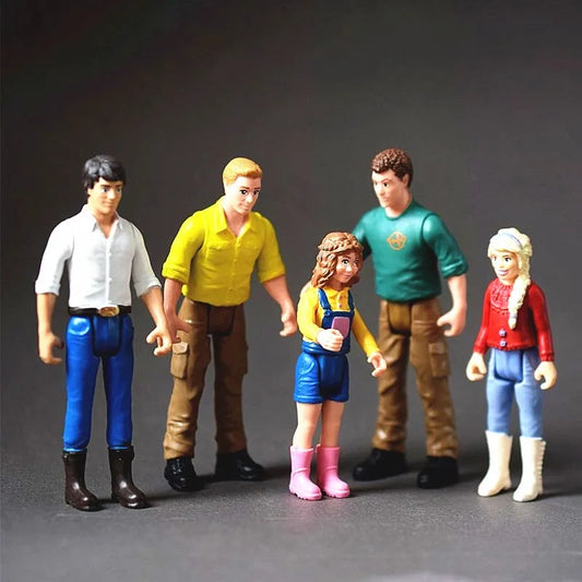 Figurines Famille Réaliste – Ensemble Parents et Enfant